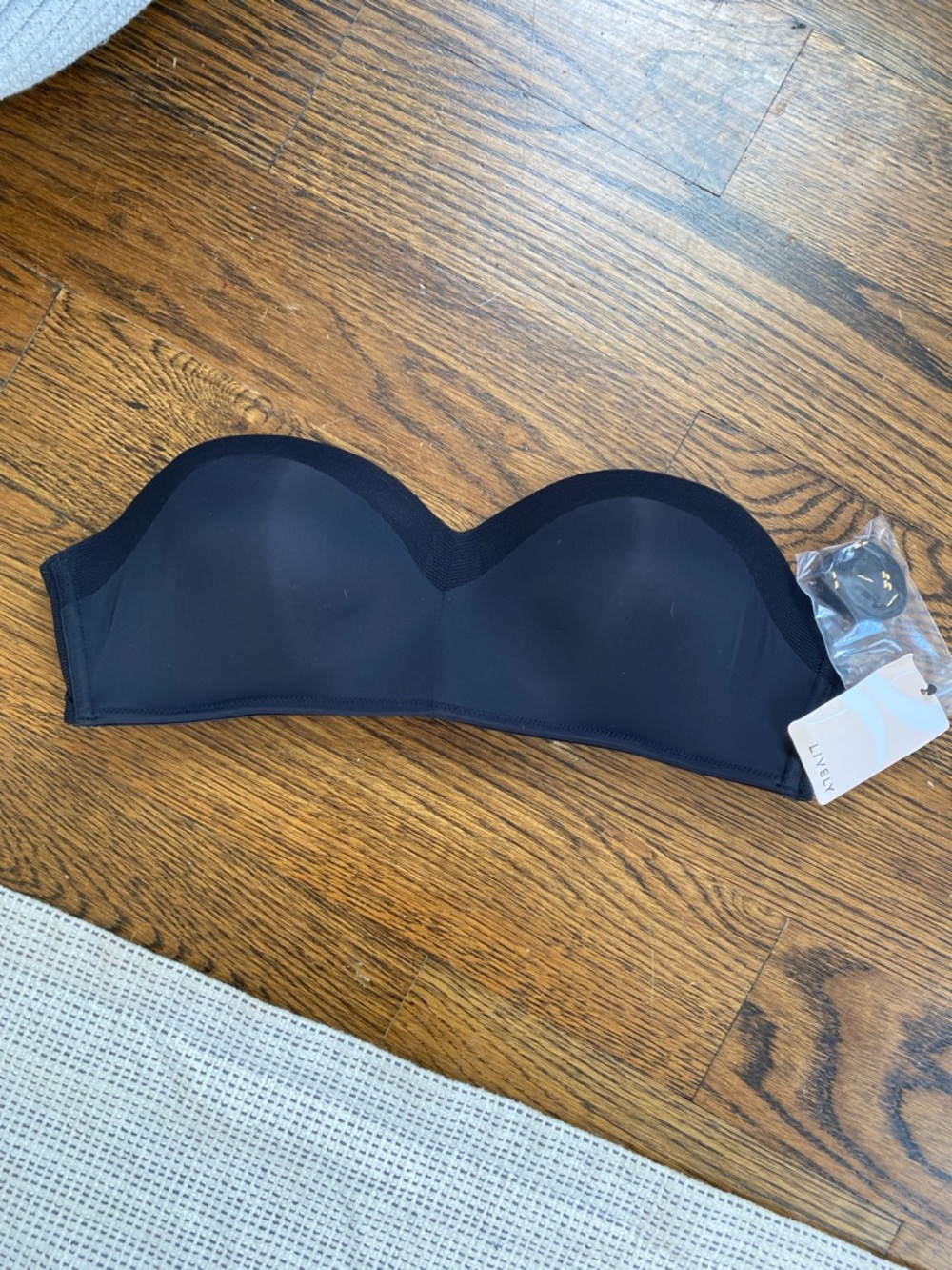 Lively Strapless Bandeau Bra - Black